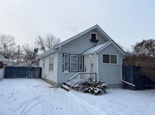 4910 44 Street  Camrose, AB T4V 1C2