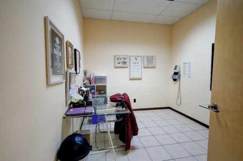 1-5021 Parkwood Road, Blackfalds, AB 