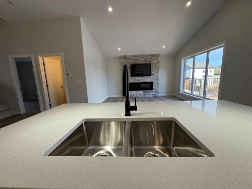 4237 Westbrooke Road, Blackfalds, AB - Indoor Photo Showing Kitchen With Double Sink