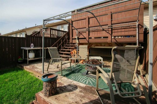 13 Kenny Close, Red Deer, AB - Outdoor