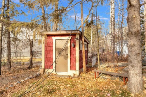 77 Birchcliff Road, Birchcliff, AB - Outdoor