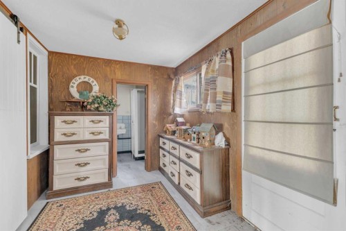 77 Birchcliff Road, Birchcliff, AB - Indoor Photo Showing Other Room