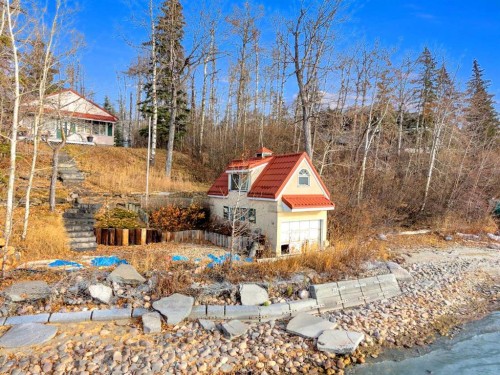 77 Birchcliff Road, Birchcliff, AB - Outdoor