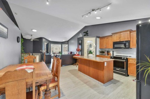 114 Old Boomer Road, Sylvan Lake, AB - Indoor