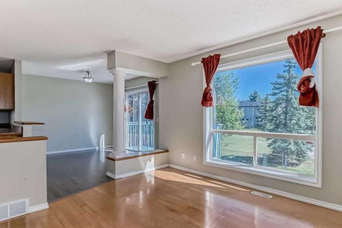 42 Somerside Place Sw, Calgary, AB - Indoor