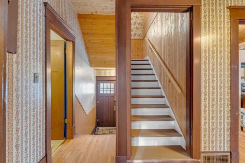 4908 51 Street, Clive, AB - Indoor Photo Showing Other Room