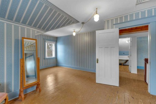 4908 51 Street, Clive, AB - Indoor Photo Showing Other Room