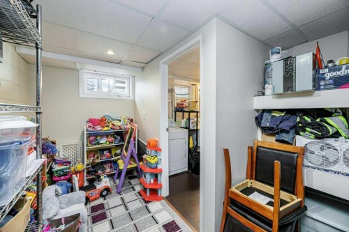 22 Poplar Crescent, Springbrook, AB - Indoor