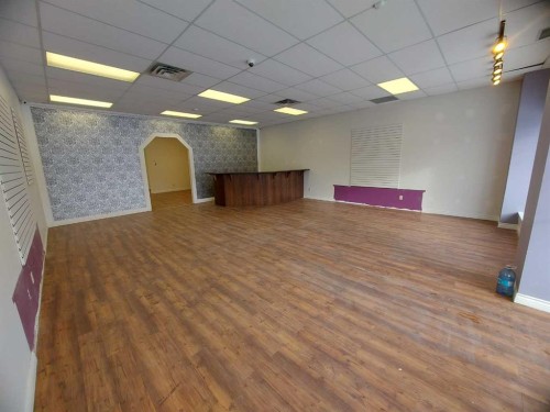 4801 51 Avenue, Red Deer, AB 