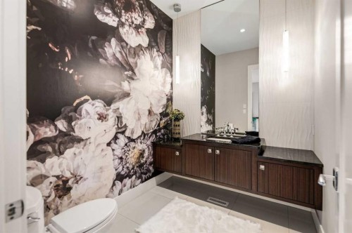 32 Sawyer Close, Red Deer, AB - Indoor Photo Showing Bathroom