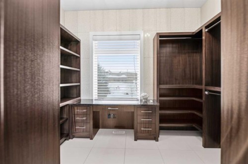 32 Sawyer Close, Red Deer, AB - Indoor Photo Showing Other Room