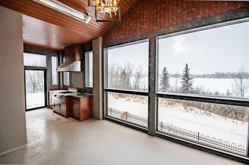 32 Sawyer Close, Red Deer, AB - Indoor Photo Showing Other Room