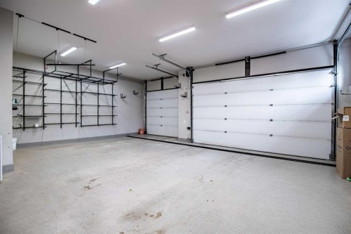 32 Sawyer Close, Red Deer, AB - Indoor Photo Showing Garage