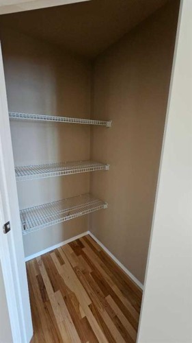 5112 52 Avenue, Consort, AB - Indoor With Storage