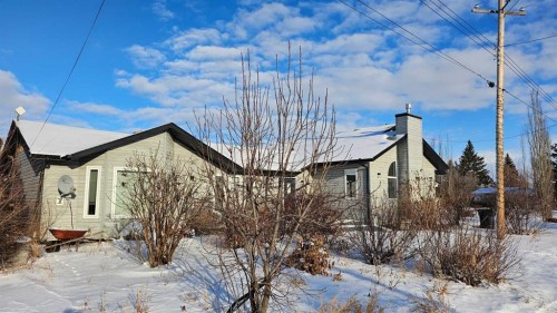 5112 52 Avenue, Consort, AB - Outdoor
