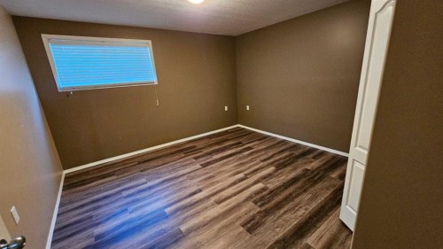 5112 52 Avenue, Consort, AB - Indoor Photo Showing Other Room