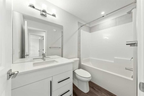 8 Heritage Link, Cochrane, AB - Indoor Photo Showing Bathroom
