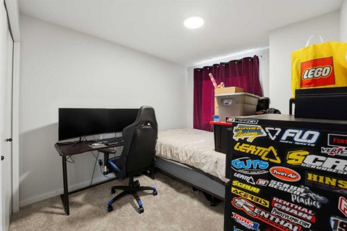 51 Lake Street, Rural Red Deer County, AB - Indoor