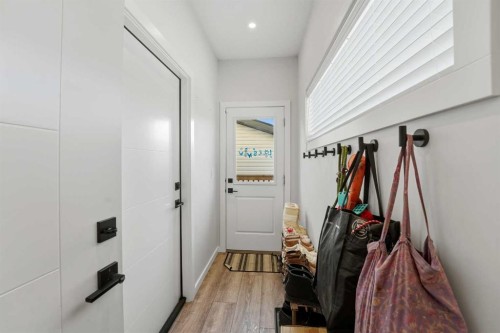 51 Lake Street, Rural Red Deer County, AB - Indoor Photo Showing Other Room