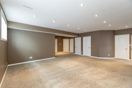 6321 58 Avenue, Innisfail, AB - Indoor Photo Showing Other Room