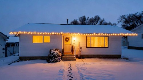 3725 50A Avenue Crescent, Innisfail, AB - Outdoor