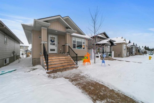 4419 75 Street, Camrose, AB - Outdoor
