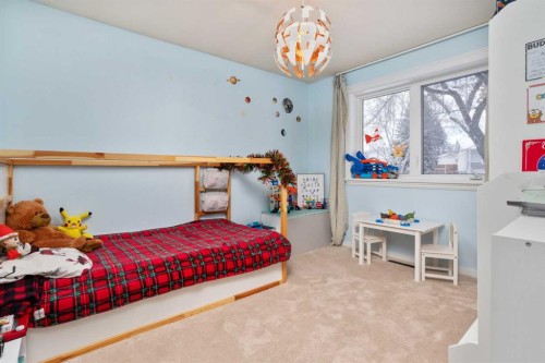 2 Grand Park Crescent, Camrose, AB - Indoor Photo Showing Bedroom