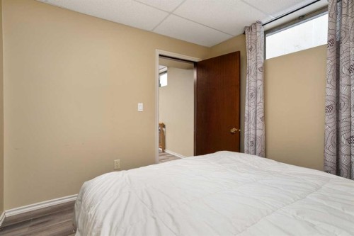 2 Grand Park Crescent, Camrose, AB - Indoor Photo Showing Bedroom