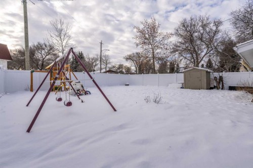 2 Grand Park Crescent, Camrose, AB - Outdoor