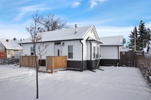 4919 47 Street, Mirror, AB - Outdoor
