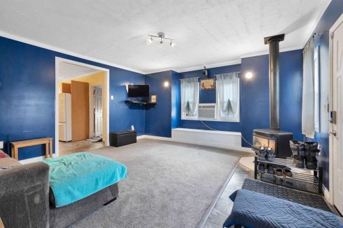 4919 47 Street, Mirror, AB - Indoor