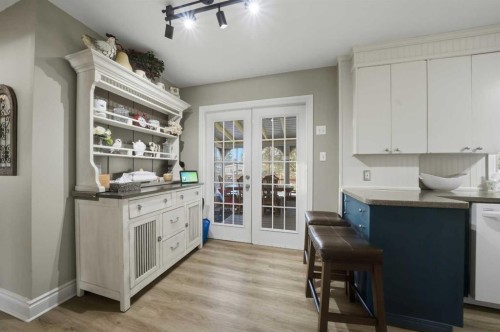 3722 44 Avenue, Red Deer, AB - Indoor