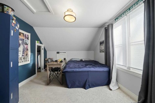 3722 44 Avenue, Red Deer, AB - Indoor Photo Showing Bedroom