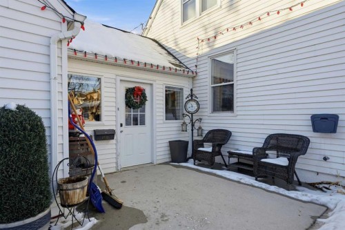 3722 44 Avenue, Red Deer, AB - Outdoor With Exterior