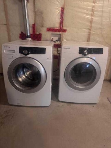 4617 47 Street, Rocky Mountain House, AB - Indoor Photo Showing Laundry Room