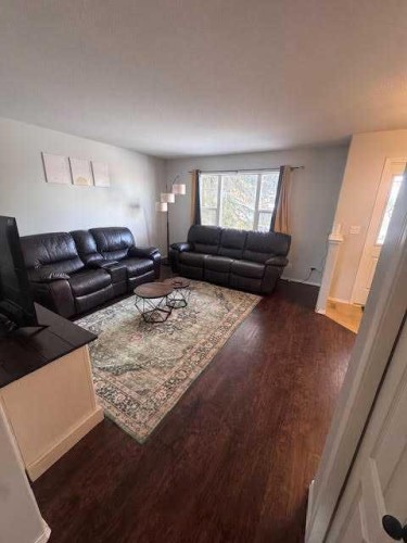 4617 47 Street, Rocky Mountain House, AB - Indoor Photo Showing Living Room