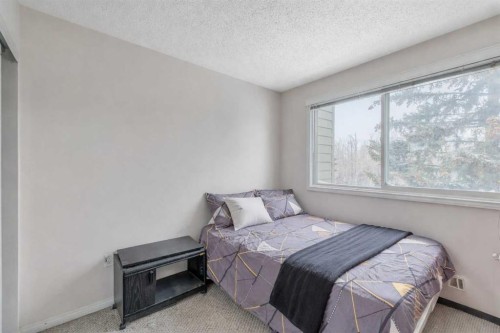 304-103 Hermary Street, Red Deer, AB - Indoor Photo Showing Bedroom