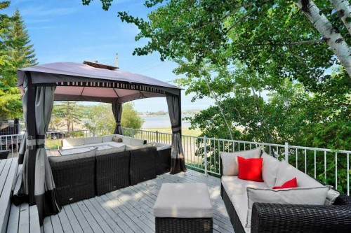 34 Beach Street East, Rochon Sands, AB - Outdoor With Deck Patio Veranda