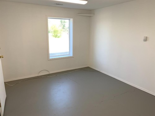 Bay #1 & 2-4000 Landry Avenue, Rural Red Deer County, AB 