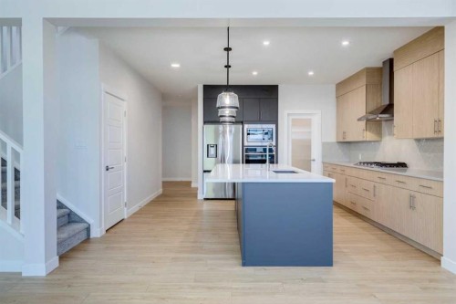 613 Sailfin Drive, Rural Rocky View County, AB - Indoor Photo Showing Kitchen