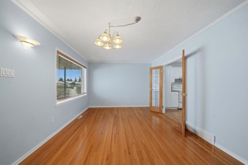 52 Fern Road, Red Deer, AB - Indoor Photo Showing Other Room