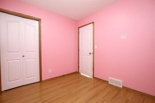72 Ironstone Drive, Red Deer, AB - Indoor Photo Showing Other Room