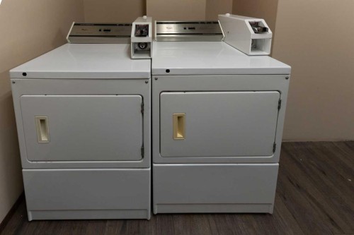 101 - 410-4721 55 Street, Red Deer, AB - Indoor Photo Showing Laundry Room