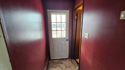 5006 Alexander Avenue, Coronation, AB - Indoor Photo Showing Other Room