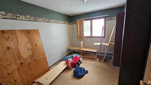 5006 Alexander Avenue, Coronation, AB - Indoor Photo Showing Other Room