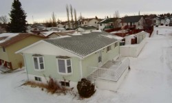 4304 56 Avenue  Innisfail, AB T4G 1K7
