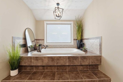 90 Allison Crescent, Red Deer, AB - Indoor Photo Showing Bathroom