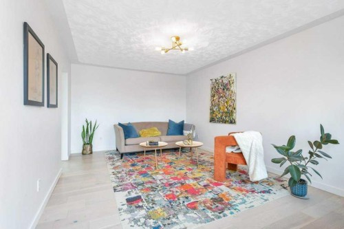 4217 43 Avenue, Red Deer, AB - Indoor