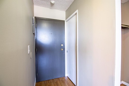 307-4820 47 Avenue, Red Deer, AB - Indoor Photo Showing Other Room