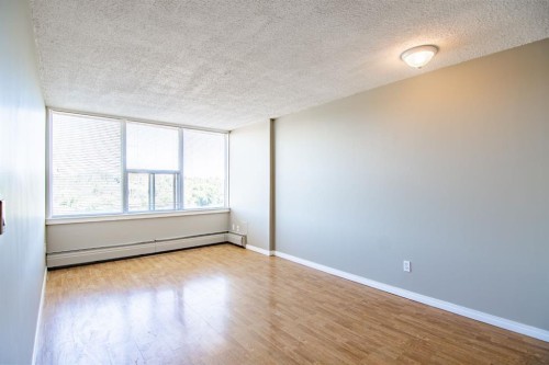 307-4820 47 Avenue, Red Deer, AB - Indoor Photo Showing Other Room
